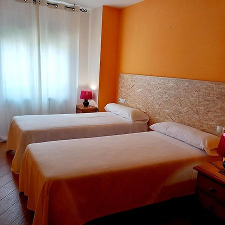Hotel Rural Orquidea Velilla del Rio Carrion ภายนอก รูปภาพ