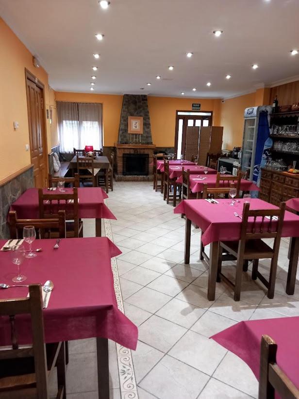 Hotel Rural Orquidea Velilla del Rio Carrion ภายนอก รูปภาพ